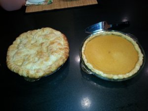 yummyappleandpumpkinpie2014.jpg