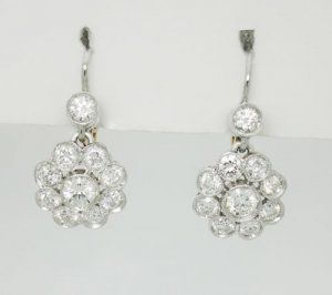 antiqueplatinumdangleearrings.jpg