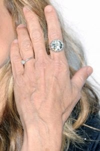 sarah-jessica-parker-ring-vogue-6mar14-pa_b_592x888.jpg