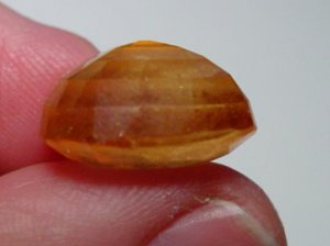 Hessonite garn 28.97 side.jpg