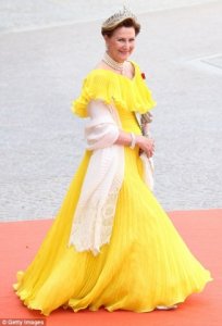 299771d300000578-3122810-queen_sonja_of_norway-a-36_1434256867411.jpg