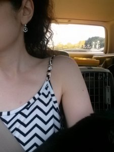 edwardianearringsincarwithfrancescaonmylap.jpg