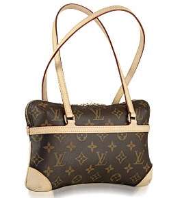 LV Coussin GM.jpg