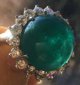 my_emerald_ring_sunlighgt_1.jpg