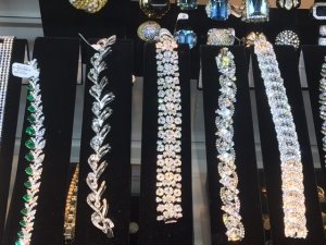 diamondbraceletsomg.jpg