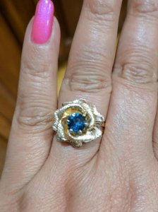 ring_montana_sapphire_indoors (2).jpg