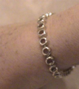 WinkTennisBracelet4.jpg