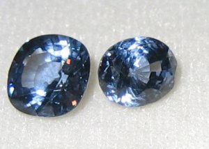 sapphirevsspinel2.JPG