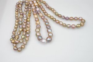 Phyllis Japan and Chinese fresh water pearls -2  6503.jpg