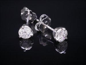 JL I-Si Earrings.jpg