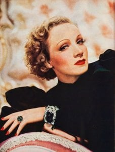 3f046bd684700f09b63c978fe9a3ee18--lili-marlene-marlène-dietrich.jpg