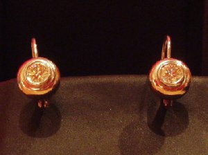 Frontview_earrings1.jpg