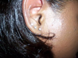 Earring 2.jpg