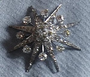 Jardine_Brooch.jpg