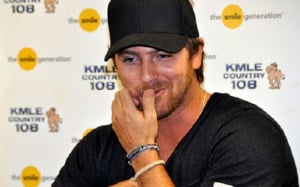 kip-moore_385x240.jpg