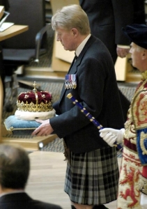 Duke_ofHamilton_Scotish_Crown2004.jpg