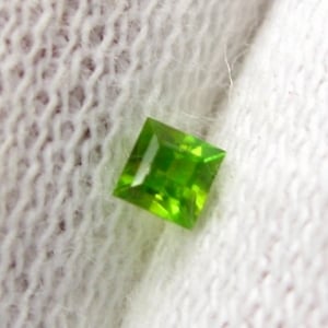 litnon__18_pt_demantoid.jpg