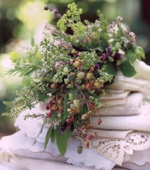 Elizabethan_bouquet_1.jpg