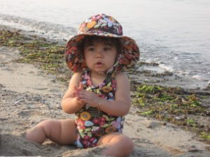 beachbaby2.jpg