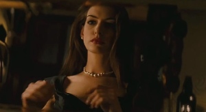 anne-hathaway-necklace.jpg