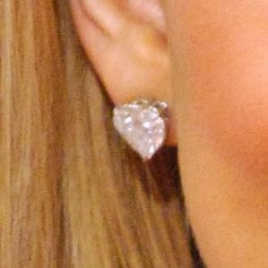 mc heart earrings.JPG