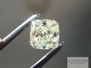 flawless-cushion-diamond-b_0.jpg