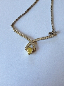 ed_my_yellow_necklace_1_best_resized.jpg