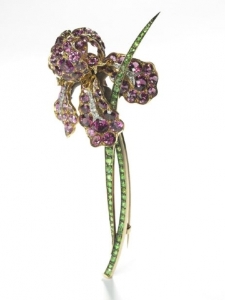 iris-brooch1.jpg