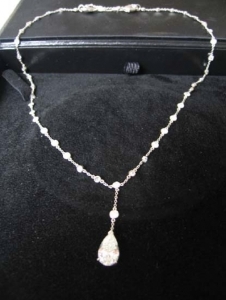 pearnecklace1_0.jpg