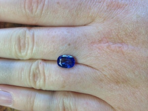 sapphire_on_finger_inisde_1.jpg