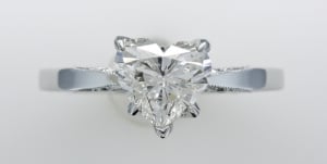 tacori-ring-with-heart-shaped-diamond_top.jpg