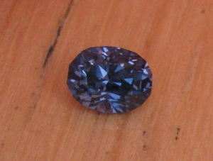 lt2_99spinel1.jpg