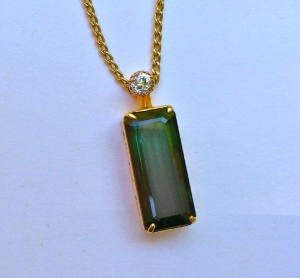 greentourmaline-diamond-pendant1.jpg