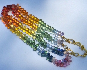 rainbow-sapphires-necklace3.jpg