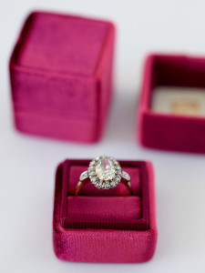 Maroon-Ring-Box_grande.jpg