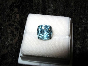 blaze-22ct-sapphire.jpg