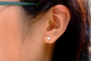 earringsear2.jpg