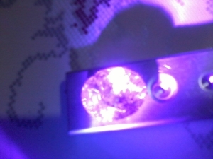 jap_diamond_uv_light.jpg