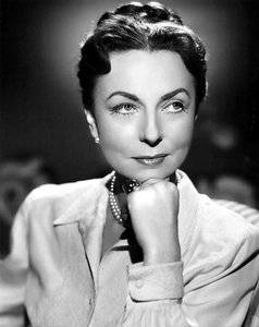 600full-agnes-moorehead.jpg