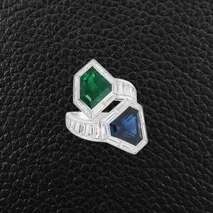 Inspiration ring sapphire and emerald bypass.jpg