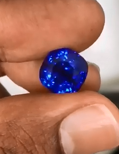 sapphire 9.00 CT.png