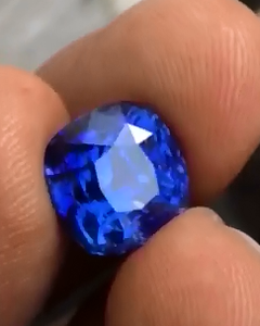 sapphire 10.00 CT.png