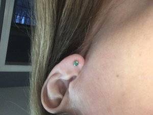 emerald studs 4.jpg