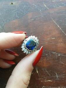 sapphirering5.jpg