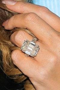 mariah ring.jpg