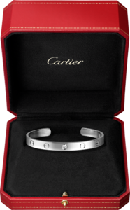 CartierWhiteGoldOneDiamondCuff.png