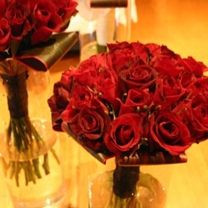 red-roses-wedding2-lge.jpg