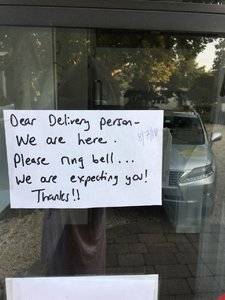 notetodeliveryperson.jpg