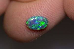 0.56ct-dark-opal1.jpg