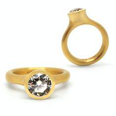 bezel ring 22k.jpg